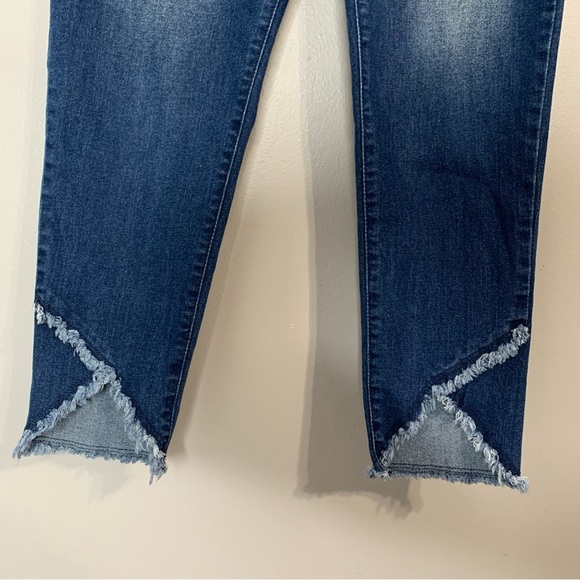 Democracy “Ab” Solution blue jean #B1965QNSH w‎ asymmetrical hem. EUC Size 16 - Picture 4 of 14